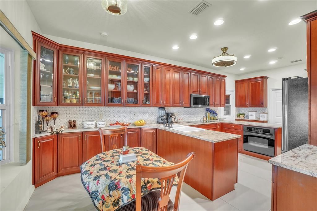 For Sale: $849,000 (4 beds, 5 baths, 3754 Square Feet)