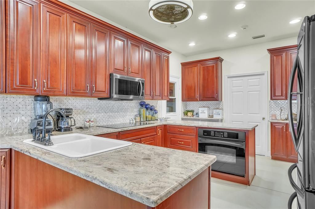 For Sale: $849,000 (4 beds, 5 baths, 3754 Square Feet)