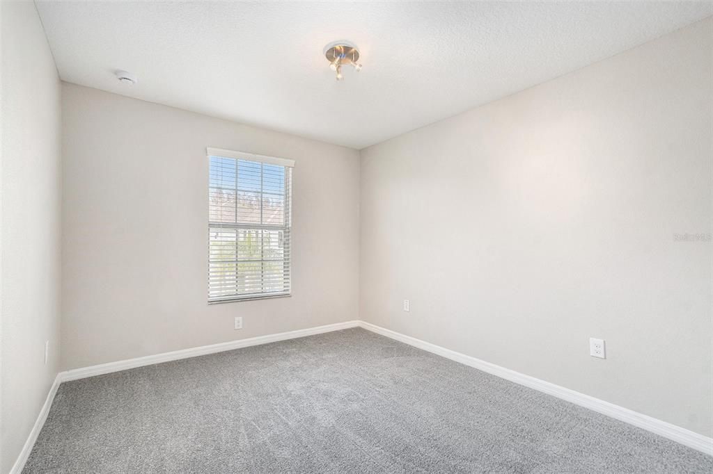 待售: $349,000 (3 贝兹, 2 浴室, 1988 平方英尺)