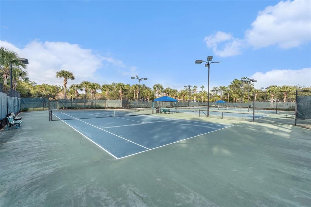 待售: $349,000 (3 贝兹, 2 浴室, 1988 平方英尺)