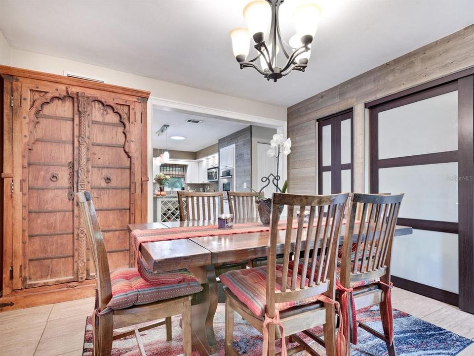 For Sale: $1,320,000 (3 beds, 3 baths, 1996 Square Feet)