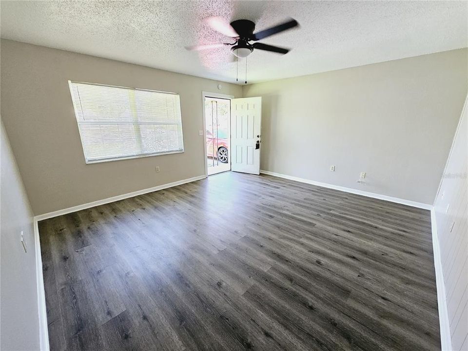 出租: $1,595 (3 贝兹, 2 浴室, 1120 平方英尺)