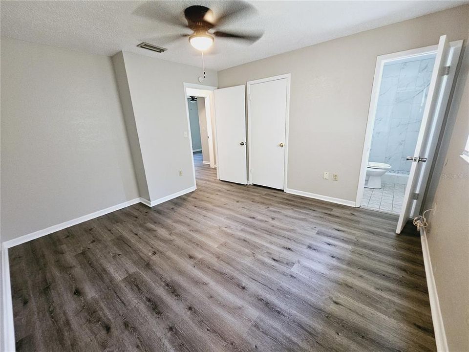 出租: $1,595 (3 贝兹, 2 浴室, 1120 平方英尺)