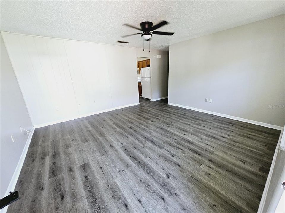 出租: $1,595 (3 贝兹, 2 浴室, 1120 平方英尺)