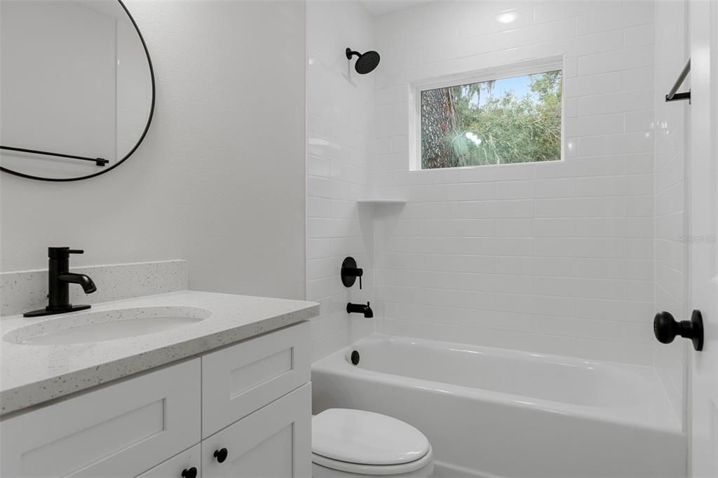 For Rent: $2,400 (4 beds, 2 baths, 1662 Square Feet)