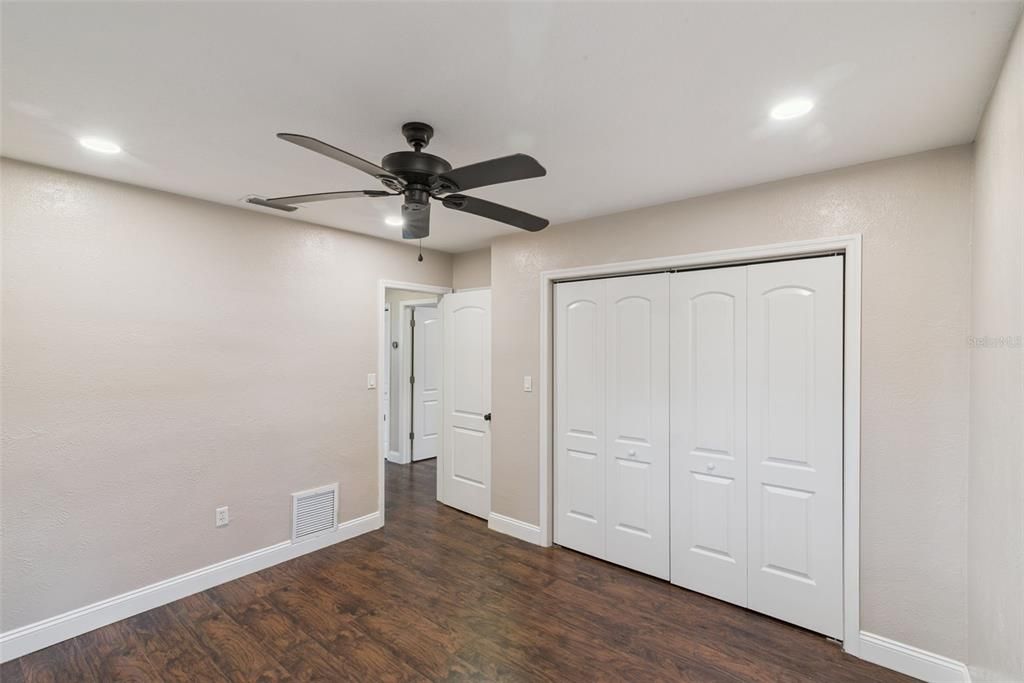 На продажу: $285,000 (3 спален, 2 ванн, 1473 Квадратных фут)