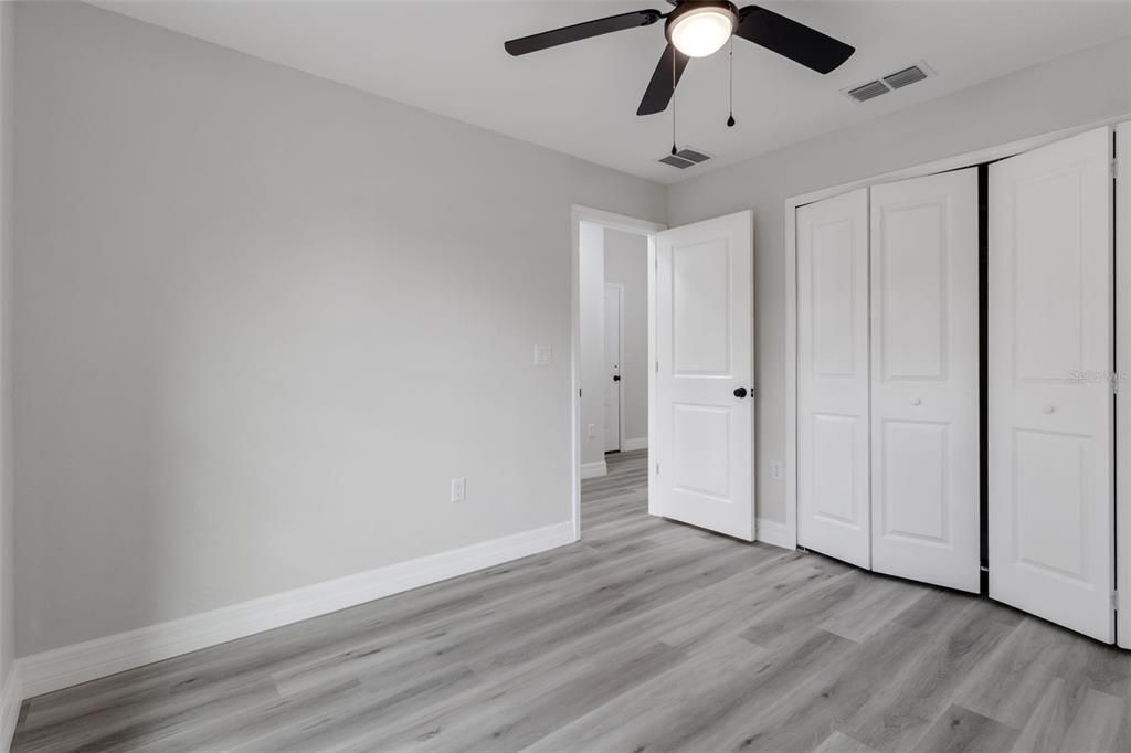 For Rent: $2,400 (4 beds, 2 baths, 1662 Square Feet)