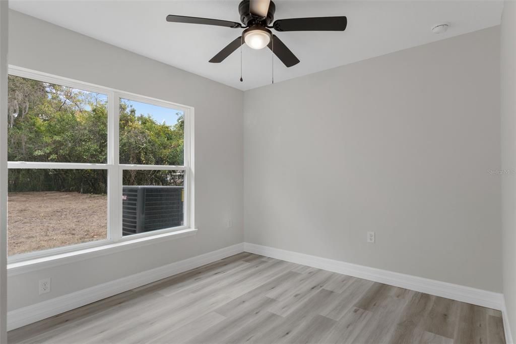 For Rent: $2,400 (4 beds, 2 baths, 1662 Square Feet)