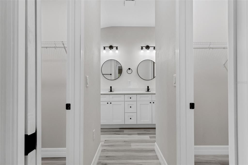 For Rent: $2,400 (4 beds, 2 baths, 1662 Square Feet)