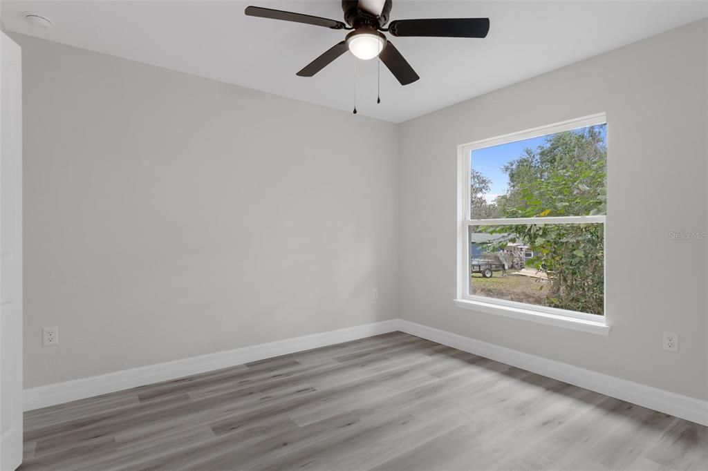 For Rent: $2,400 (4 beds, 2 baths, 1662 Square Feet)