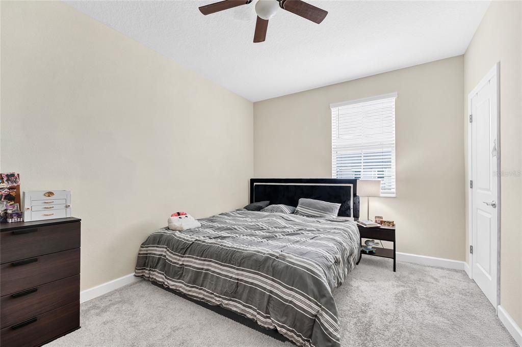 For Sale: $350,000 (3 beds, 2 baths, 1859 Square Feet)