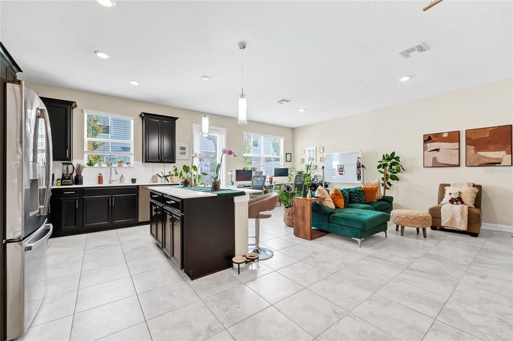 For Sale: $350,000 (3 beds, 2 baths, 1859 Square Feet)