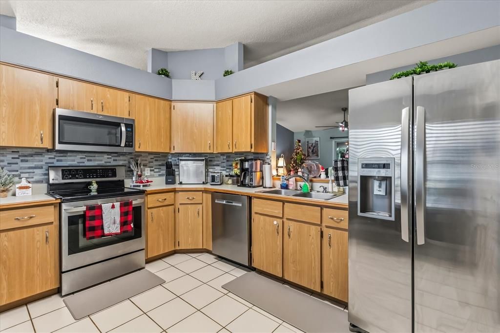 En Venta: $315,000 (3 camas, 2 baños, 1172 Pies cuadrados)