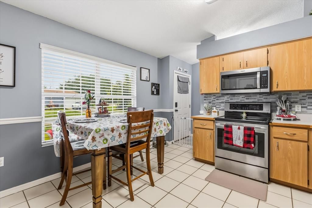 En Venta: $315,000 (3 camas, 2 baños, 1172 Pies cuadrados)