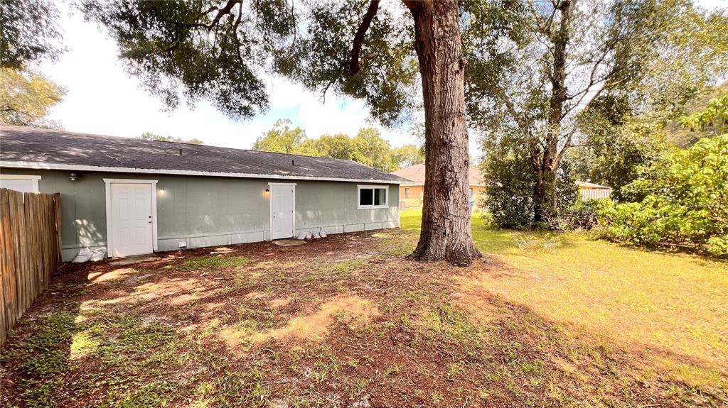 For Rent: $1,699 (3 beds, 2 baths, 1200 Square Feet)