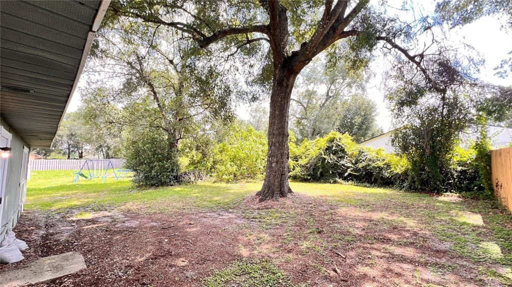 For Rent: $1,699 (3 beds, 2 baths, 1200 Square Feet)