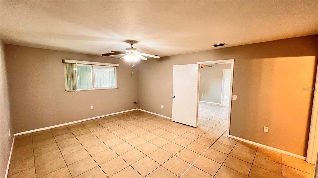 For Rent: $1,699 (3 beds, 2 baths, 1200 Square Feet)