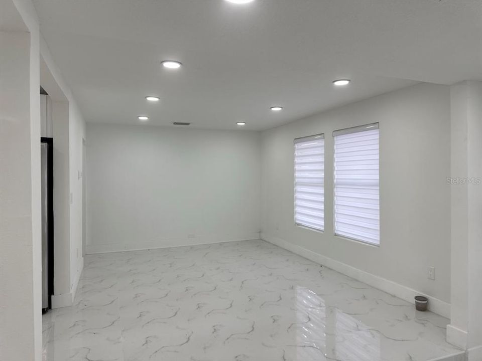 For Sale: $395,000 (3 beds, 1 baths, 1320 Square Feet)