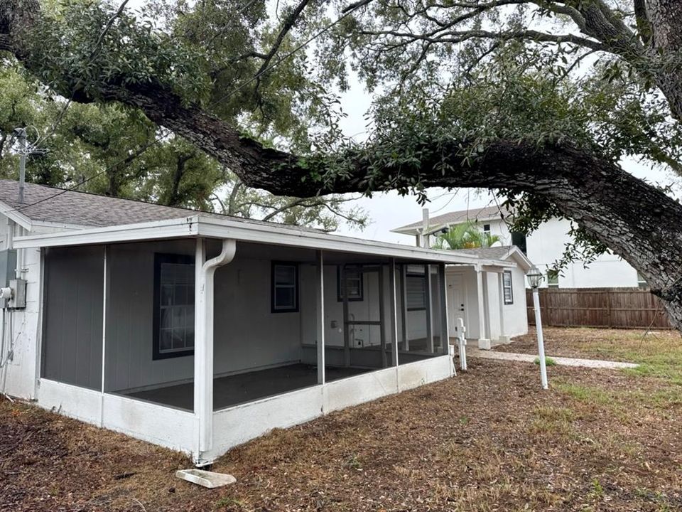 For Sale: $395,000 (3 beds, 1 baths, 1320 Square Feet)