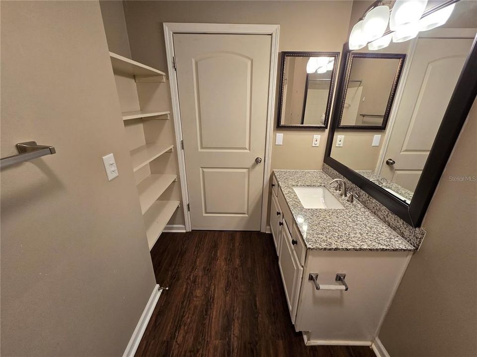 For Sale: $192,000 (2 beds, 2 baths, 1353 Square Feet)