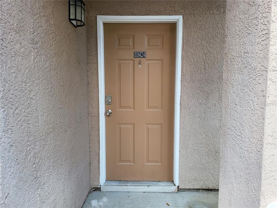 For Sale: $192,000 (2 beds, 2 baths, 1353 Square Feet)