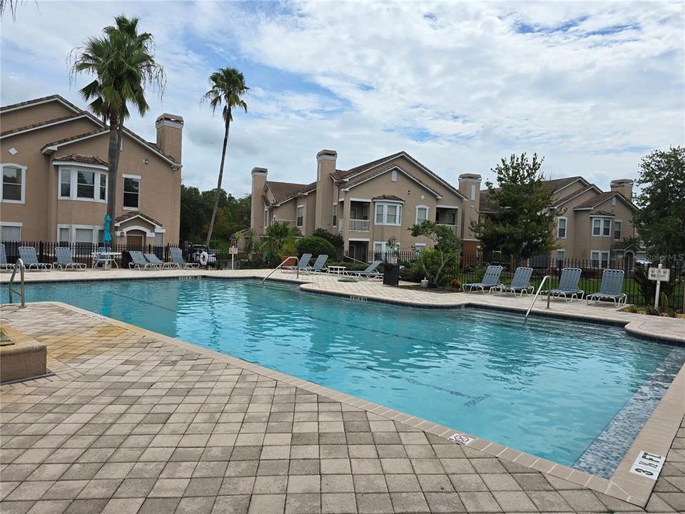 For Sale: $192,000 (2 beds, 2 baths, 1353 Square Feet)