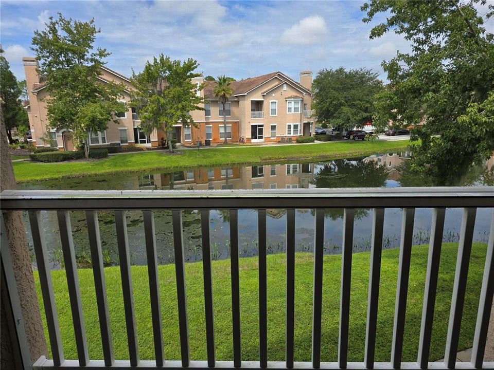 For Sale: $192,000 (2 beds, 2 baths, 1353 Square Feet)