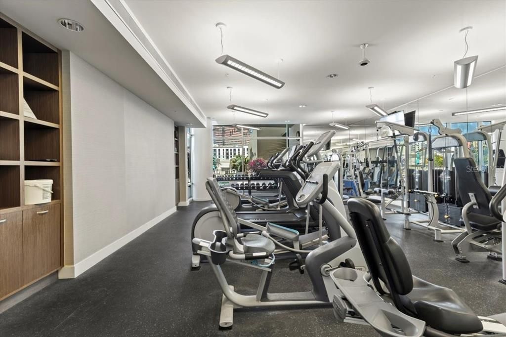 出租: $3,850 (1 贝兹, 1 浴室, 900 平方英尺)