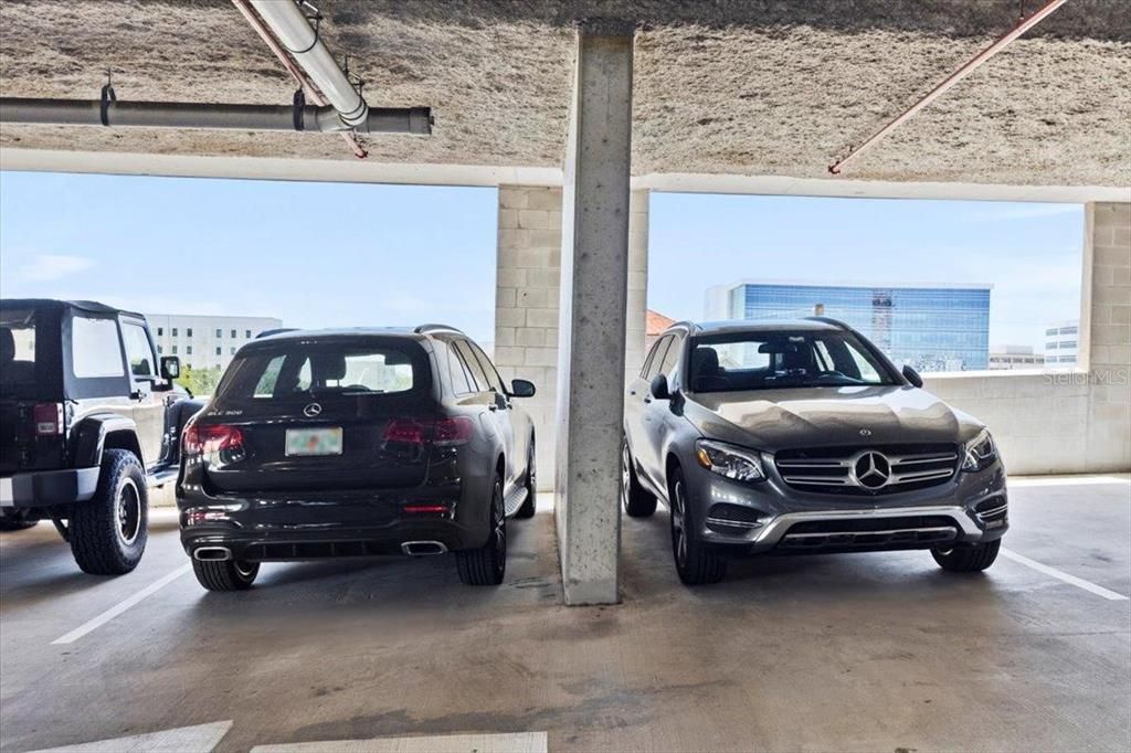 出租: $3,850 (1 贝兹, 1 浴室, 900 平方英尺)