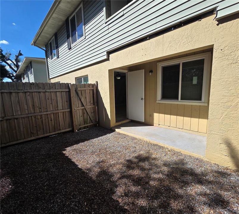 出租: $1,495 (2 贝兹, 2 浴室, 918 平方英尺)