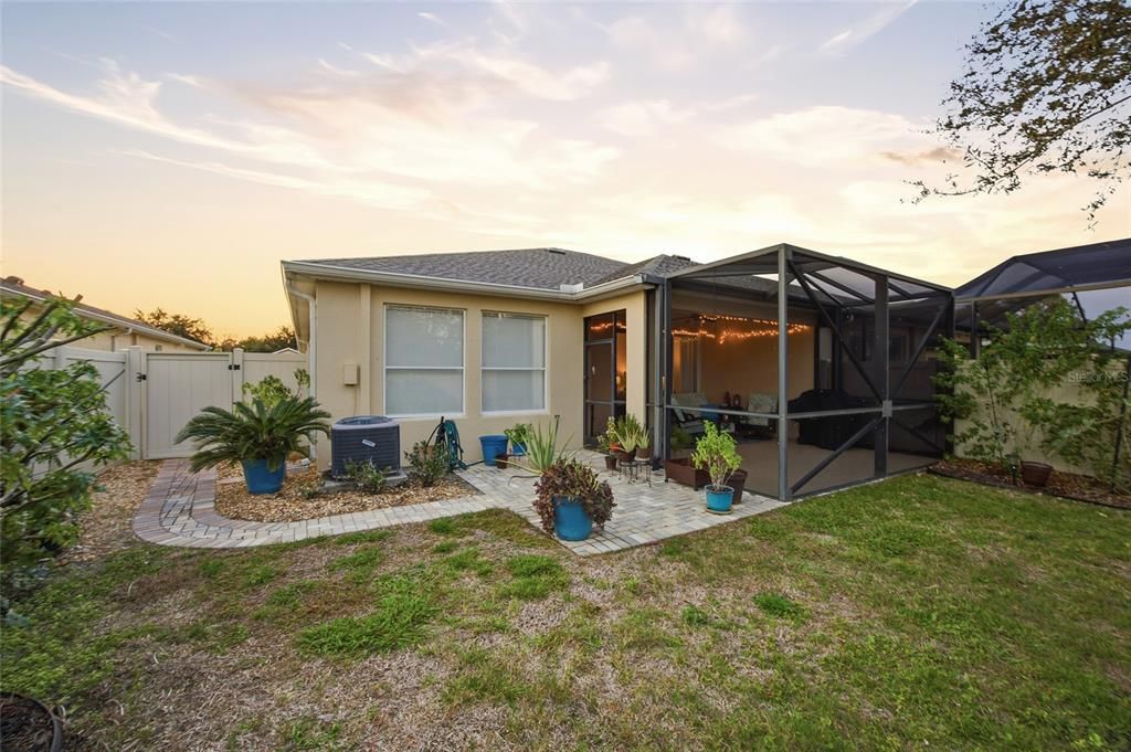 На продажу: $350,000 (3 спален, 2 ванн, 1740 Квадратных фут)