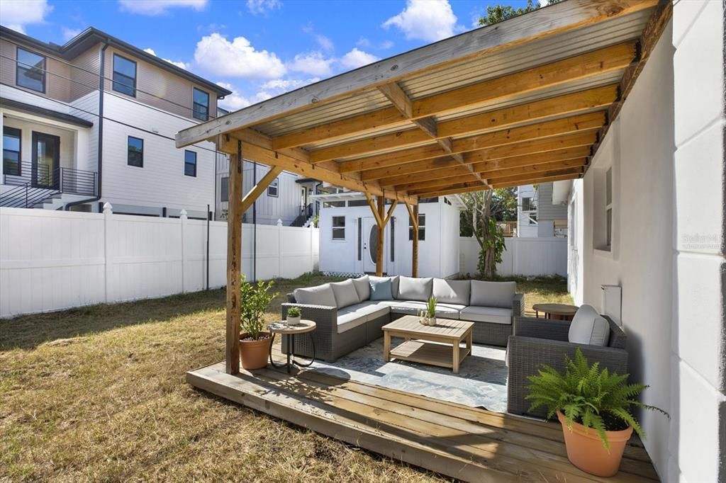 待售: $450,000 (3 贝兹, 2 浴室, 1230 平方英尺)