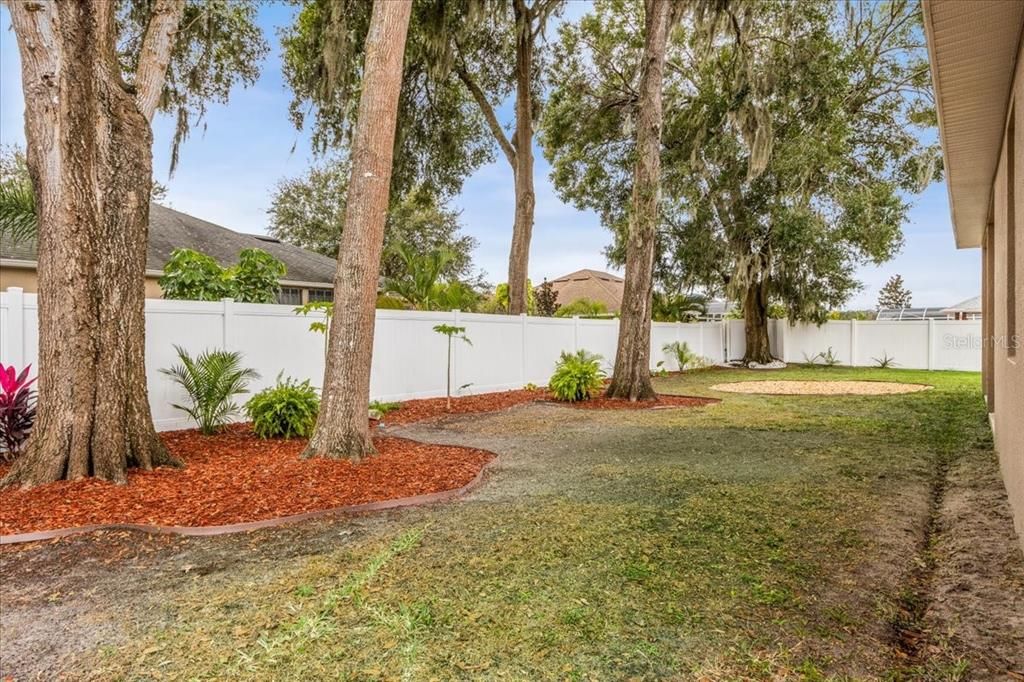 For Rent: $2,700 (4 beds, 2 baths, 2236 Square Feet)