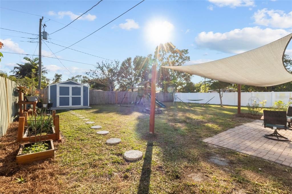 待售: $339,900 (2 贝兹, 2 浴室, 1232 平方英尺)