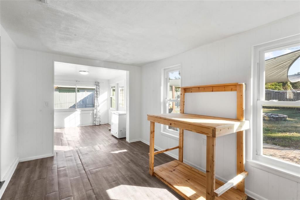 待售: $339,900 (2 贝兹, 2 浴室, 1232 平方英尺)