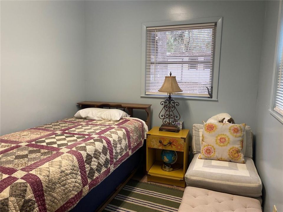 For Sale: $299,900 (3 beds, 3 baths, 1316 Square Feet)