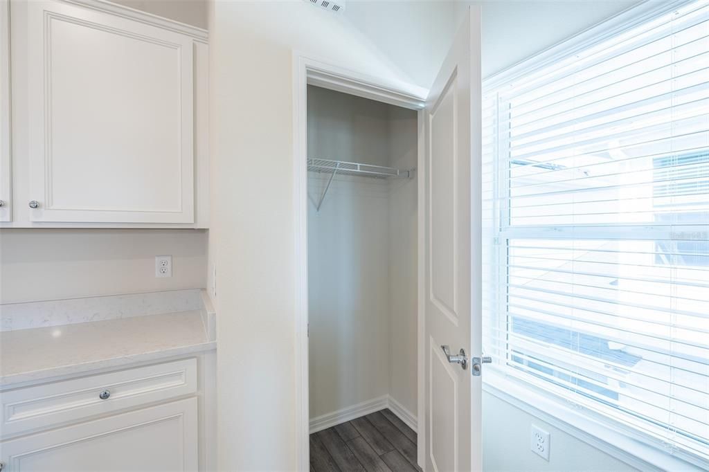 出租: $1,650 (1 贝兹, 1 浴室, 894 平方英尺)