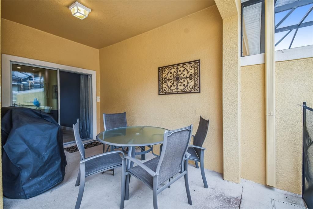 出租: $2,500 (4 贝兹, 3 浴室, 1902 平方英尺)