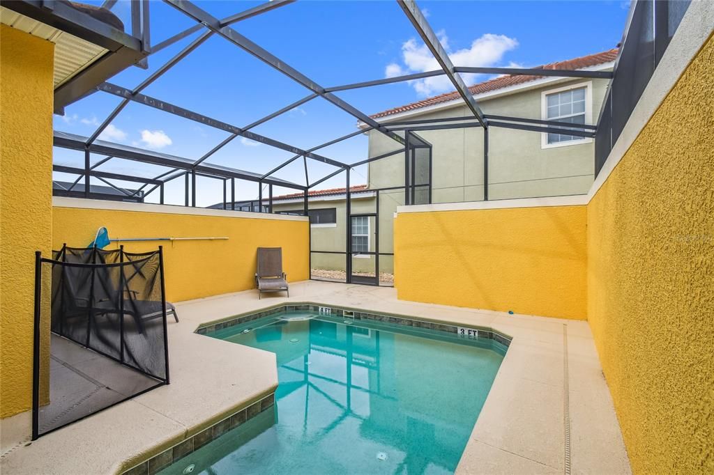 出租: $2,500 (4 贝兹, 3 浴室, 1902 平方英尺)