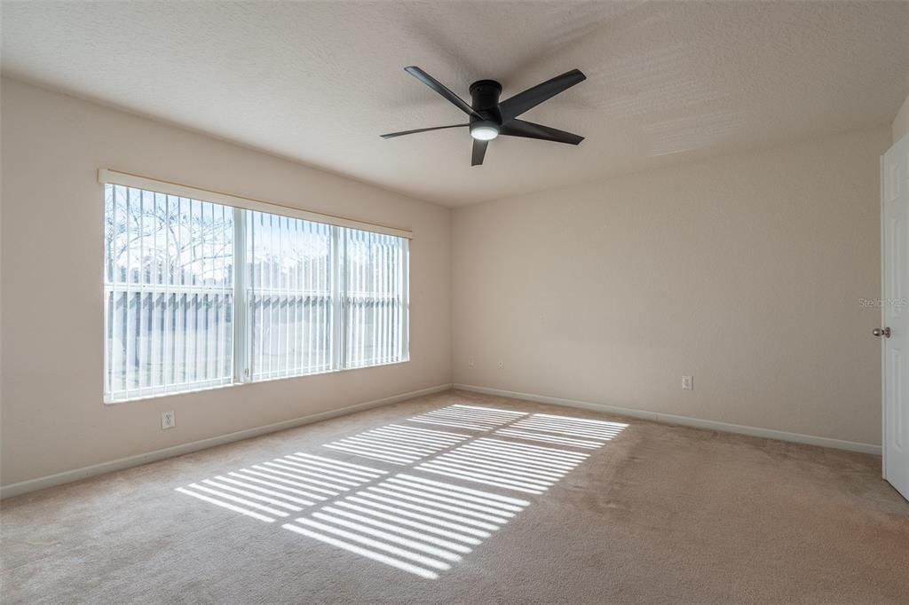 出租: $2,000 (3 贝兹, 2 浴室, 1714 平方英尺)