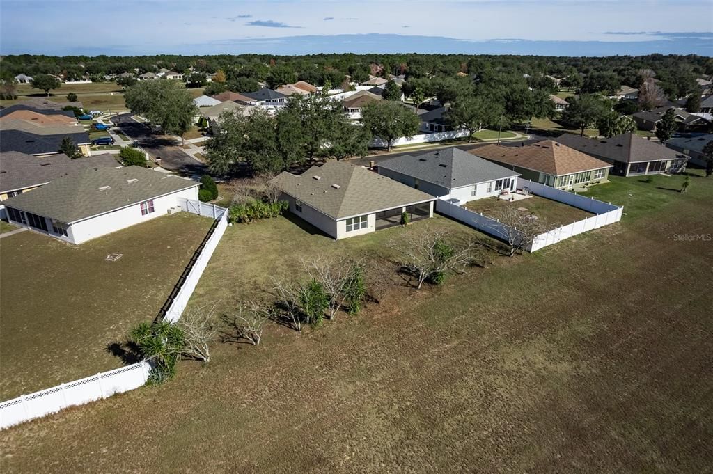 出租: $2,000 (3 贝兹, 2 浴室, 1714 平方英尺)