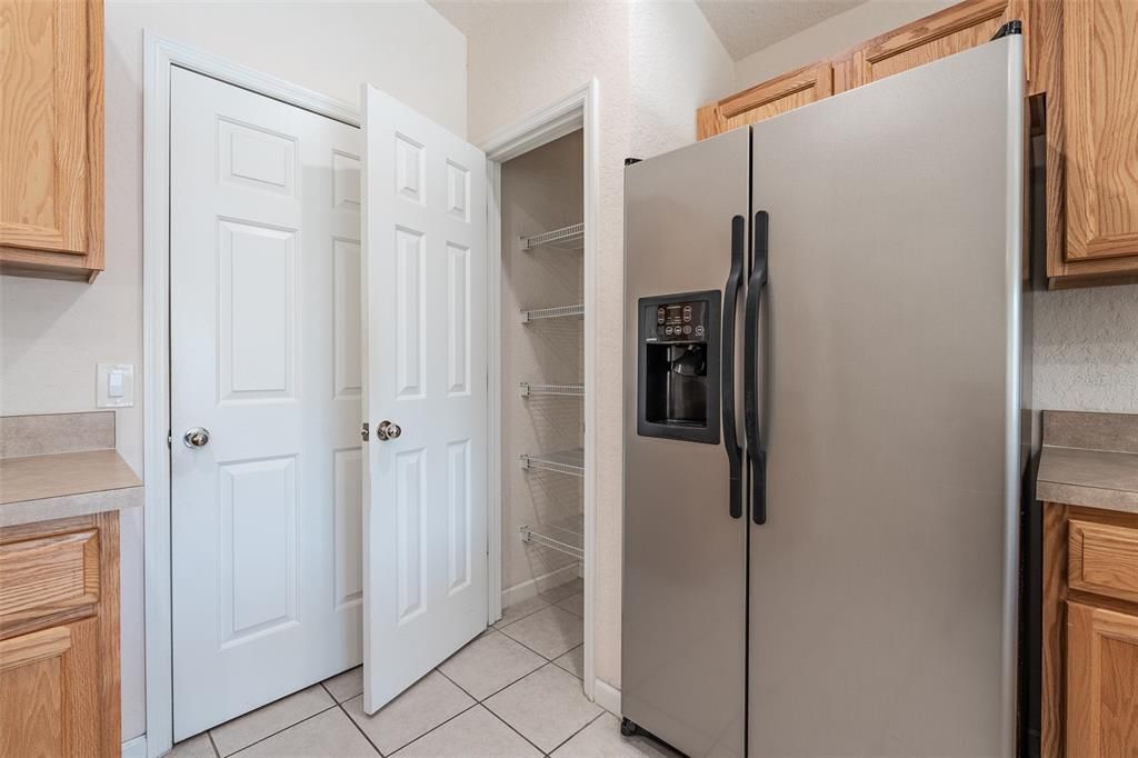 出租: $2,000 (3 贝兹, 2 浴室, 1714 平方英尺)