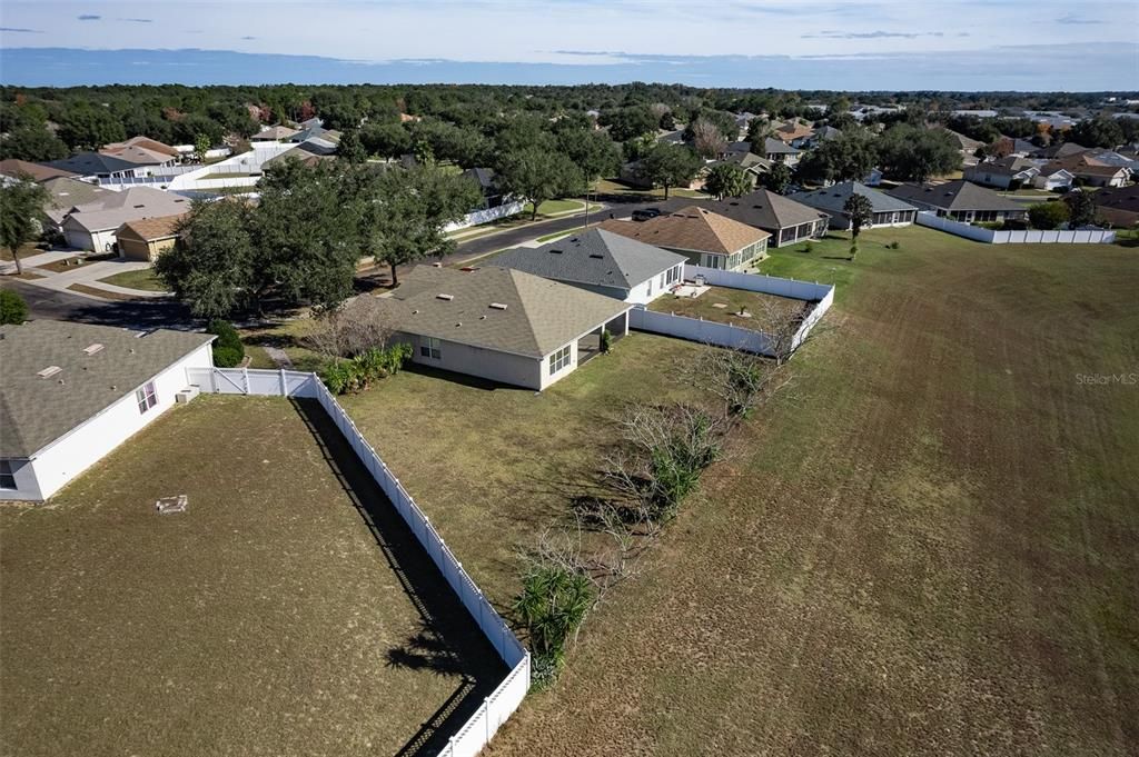 出租: $2,000 (3 贝兹, 2 浴室, 1714 平方英尺)