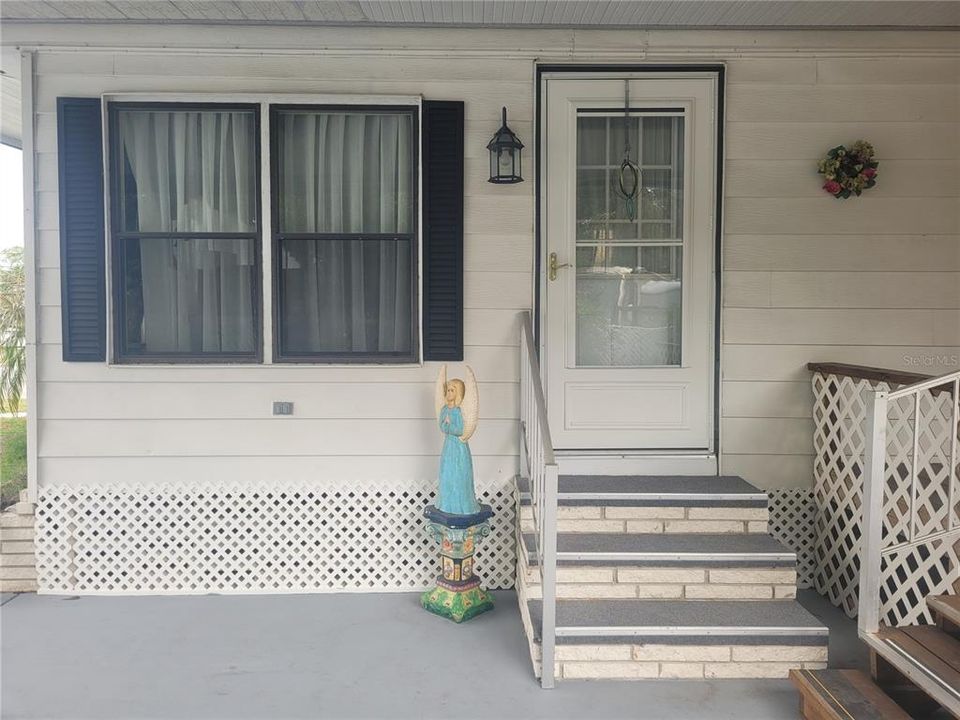 For Sale: $135,900 (2 beds, 2 baths, 1344 Square Feet)