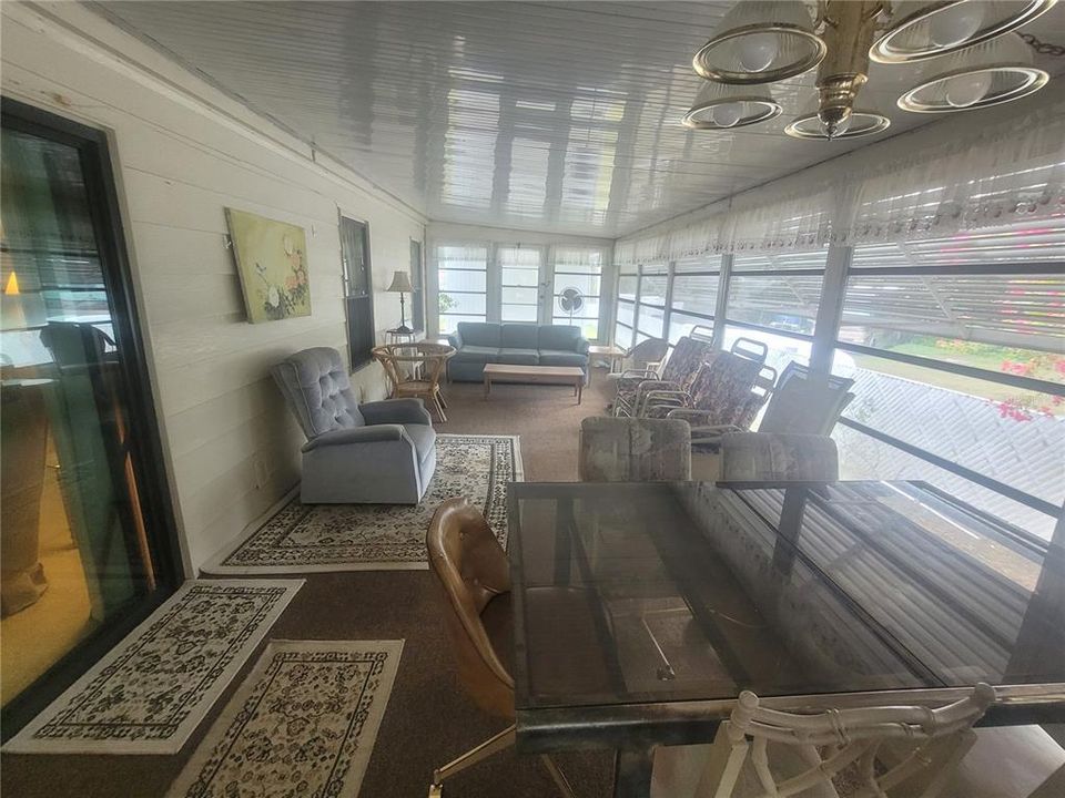 For Sale: $135,900 (2 beds, 2 baths, 1344 Square Feet)