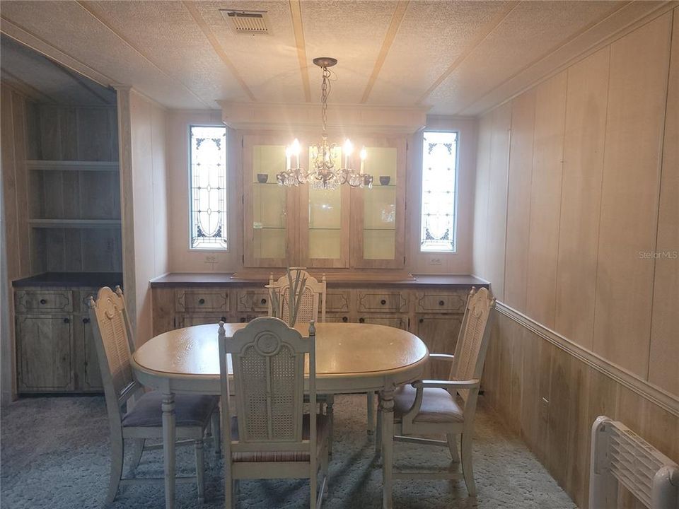 For Sale: $135,900 (2 beds, 2 baths, 1344 Square Feet)