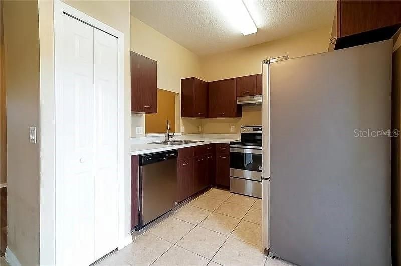 For Rent: $1,850 (2 beds, 2 baths, 1343 Square Feet)