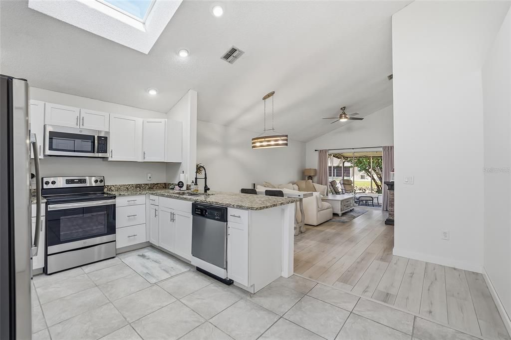 En Venta: $339,900 (3 camas, 2 baños, 1167 Pies cuadrados)