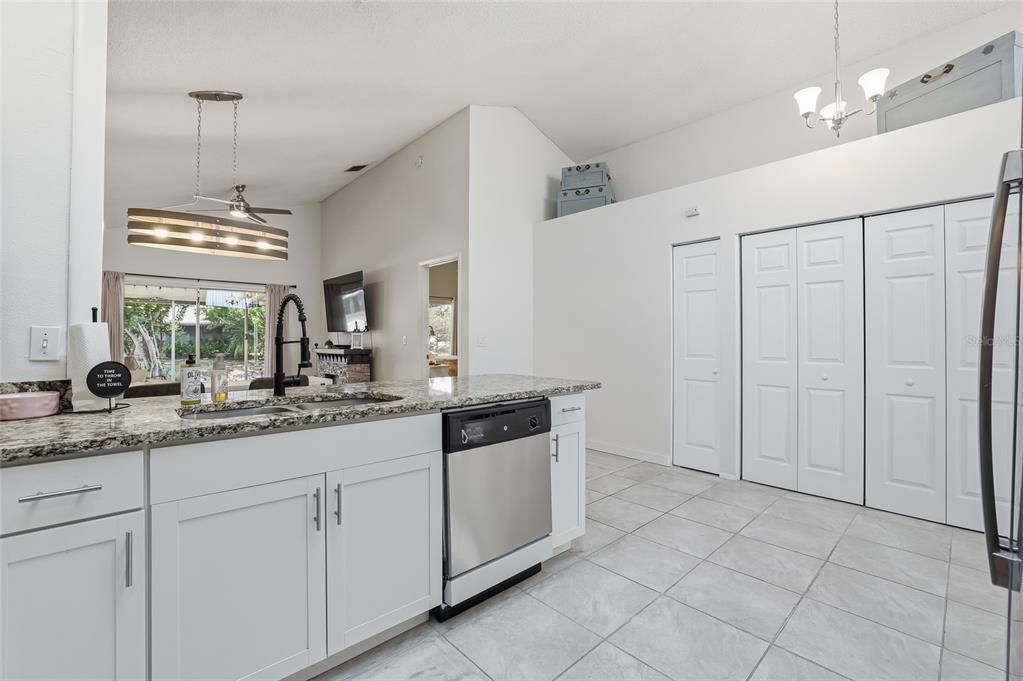 En Venta: $339,900 (3 camas, 2 baños, 1167 Pies cuadrados)