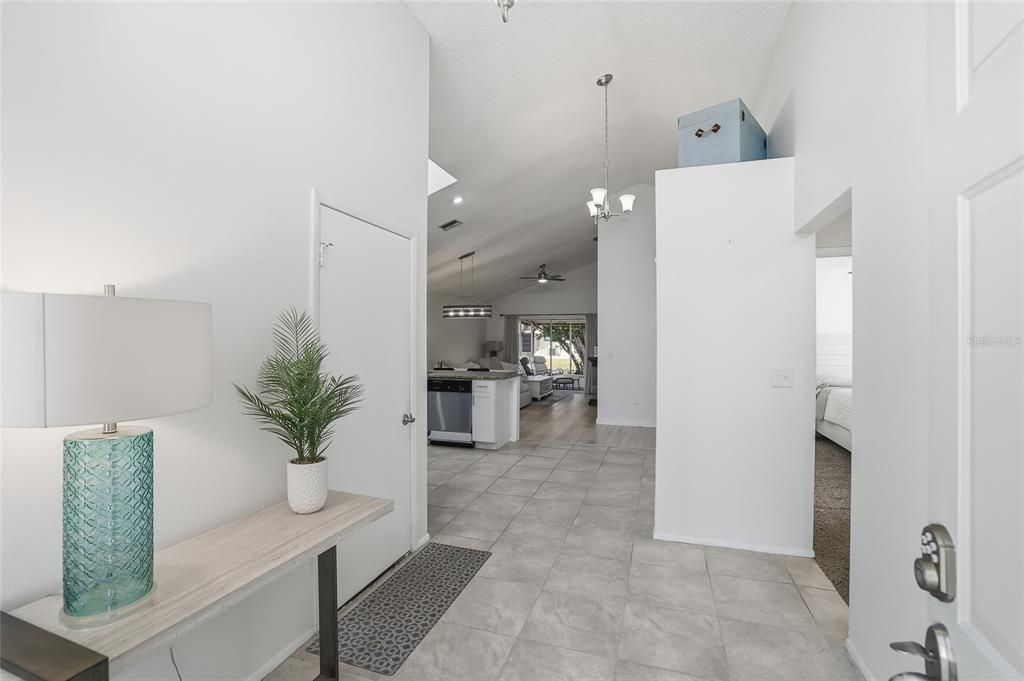 En Venta: $339,900 (3 camas, 2 baños, 1167 Pies cuadrados)